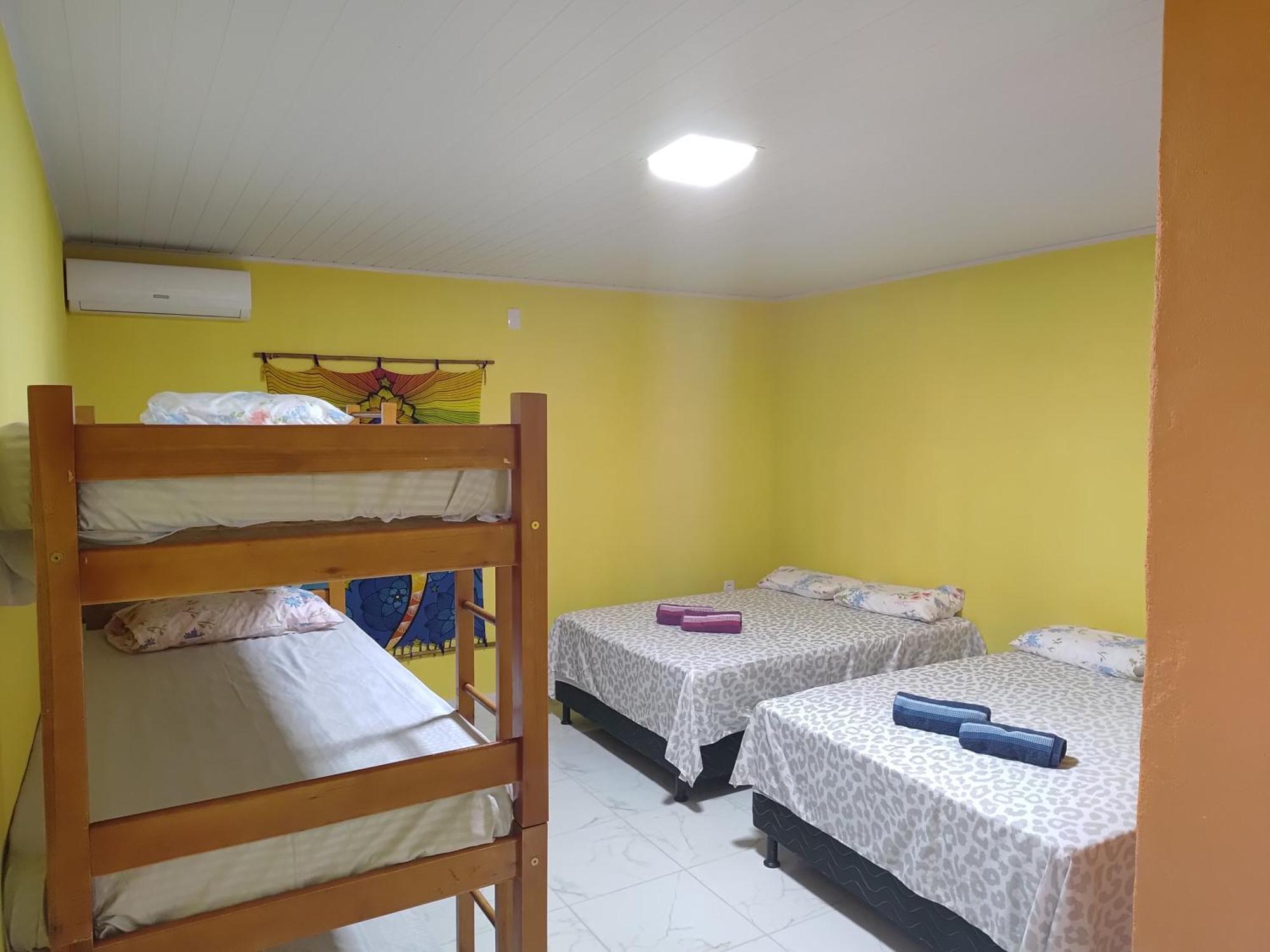 Paraiso Beach Hostel E Pousada 桑塔克鲁茨卡巴利亚 外观 照片